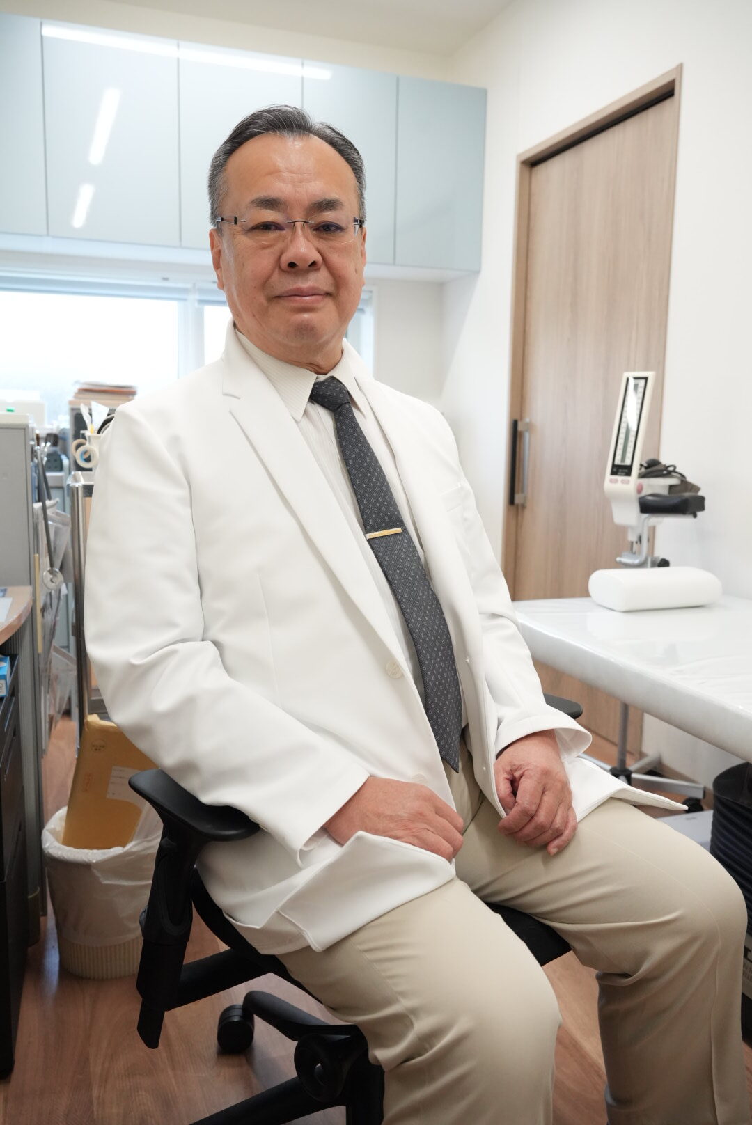 院長 河村 英輔